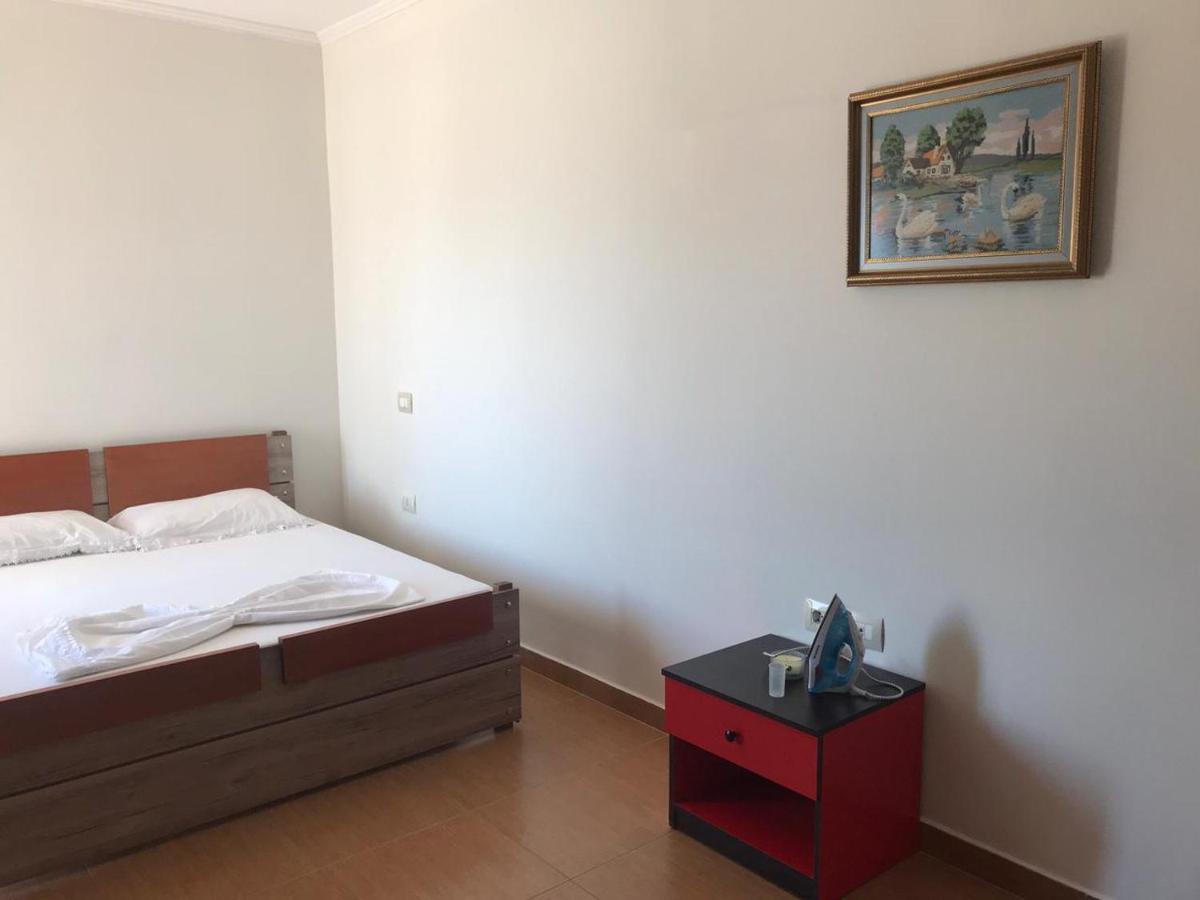 Agetina'S Apartaments Vlorë エクステリア 写真